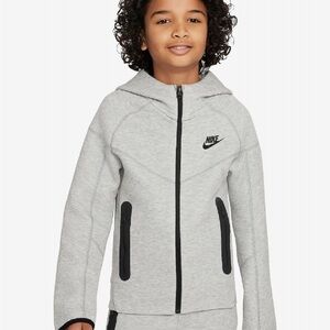 Nike Tech Fleece Kids Set Hoodie & Joggers Gray Black Logo Size M Medium